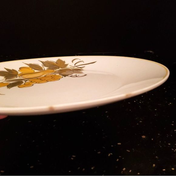 Vintage MIKASA PLATTER Golden Valley Yellow Pear Grape Golden Fruit Focus-Shape - Picture 6 of 8